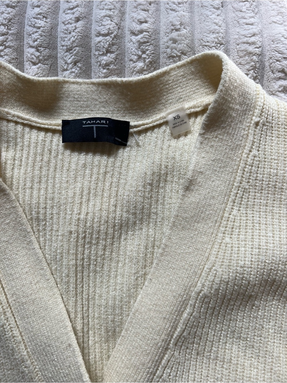 Tahari Cream Button-Front V-Neck Ribbed Cardigan - Picture 2 of 3